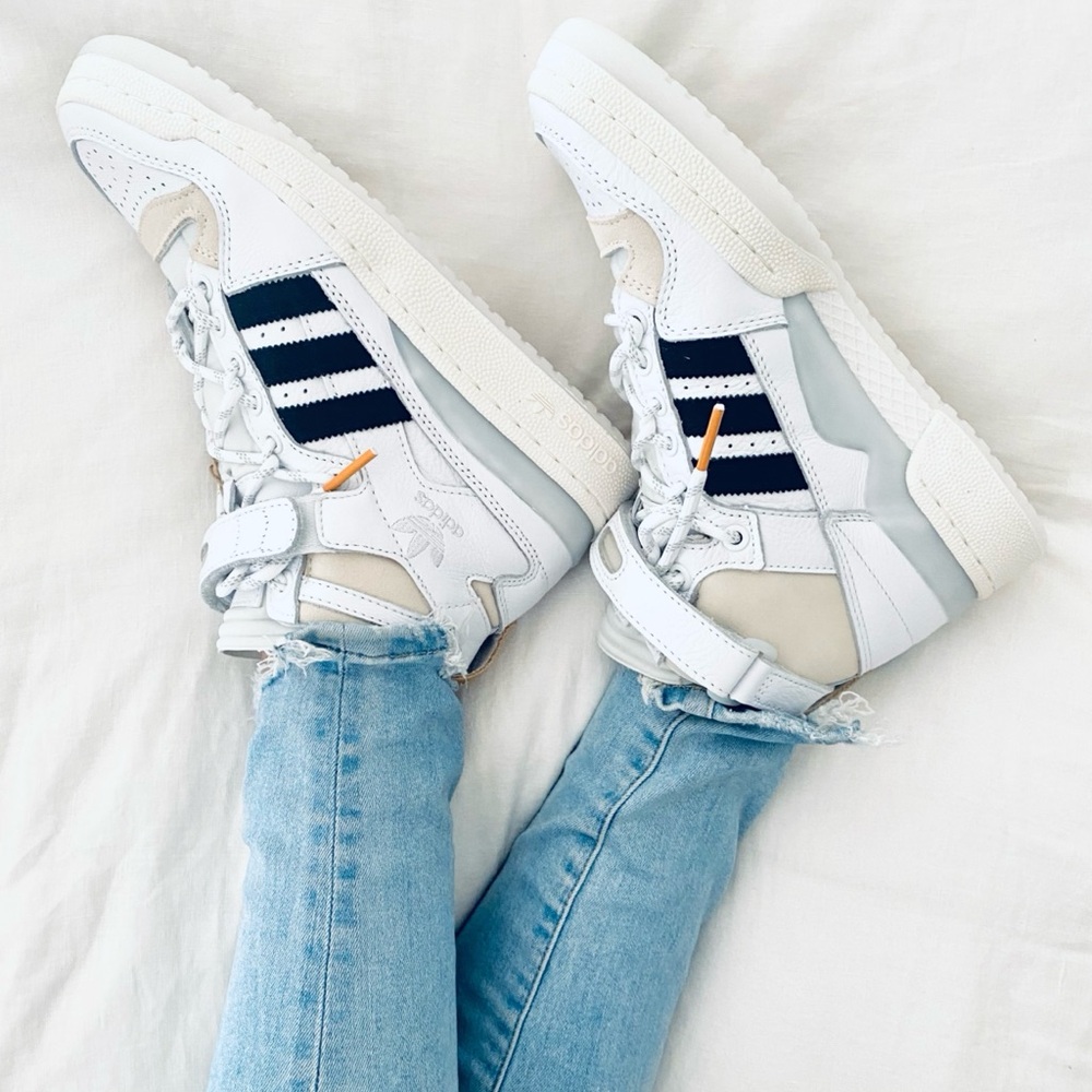 Adidas x Ivy Park Forum Mid: White/Navy